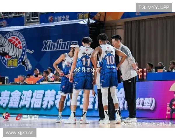 新疆大胜同曦终结四连败齐麟发威